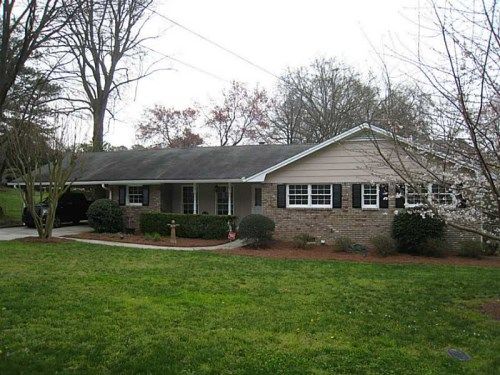 577 Hillandale Circle Sw, Marietta, GA 30064