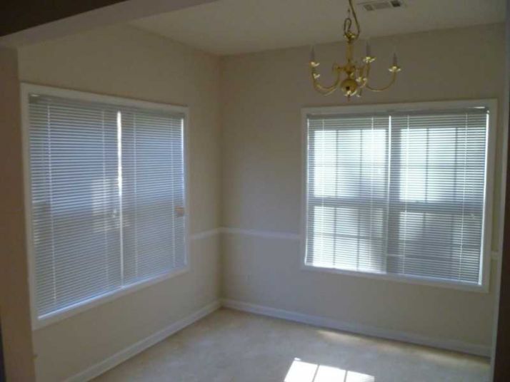 1106 Cliftwood Drive, Riverdale, GA 30296