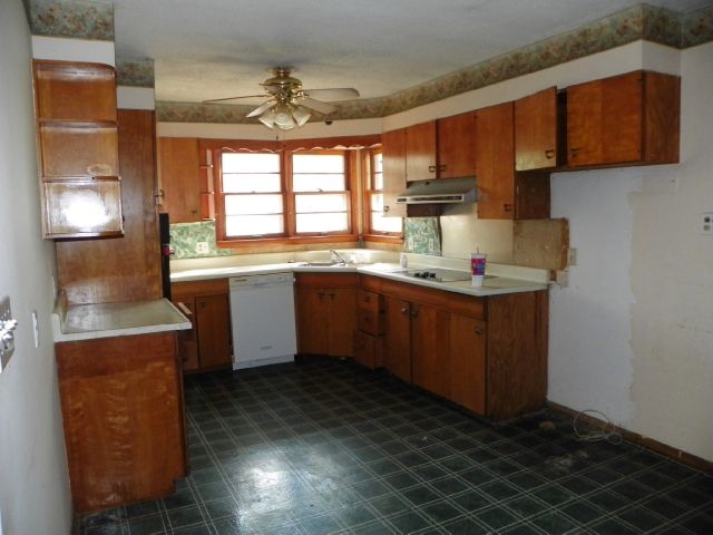 101 E Center St, Catlin, IL 61817