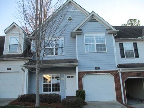 1056 Mosscroft Ln, Lawrenceville, GA 30045