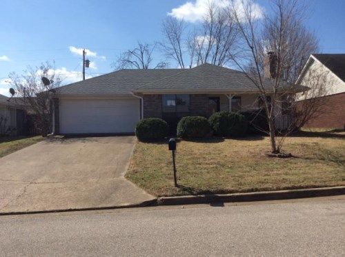 10243 Curtiss Dr, Olive Branch, MS 38654