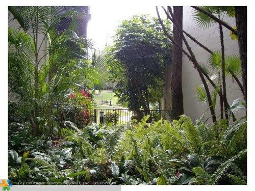 6010 S Falls Circle Dr # 206, Fort Lauderdale, FL 33319