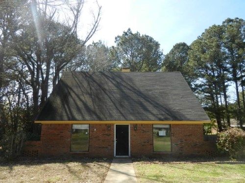 105 Jamestown Court, Jackson, MS 39212