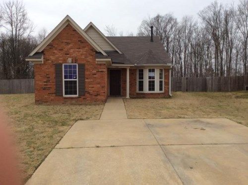 1561 Sarah Ann Cv, Southaven, MS 38671