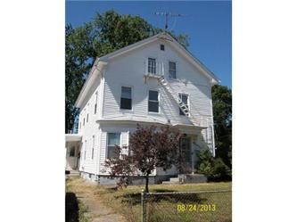 52 Grove St, Lincoln, RI 02865