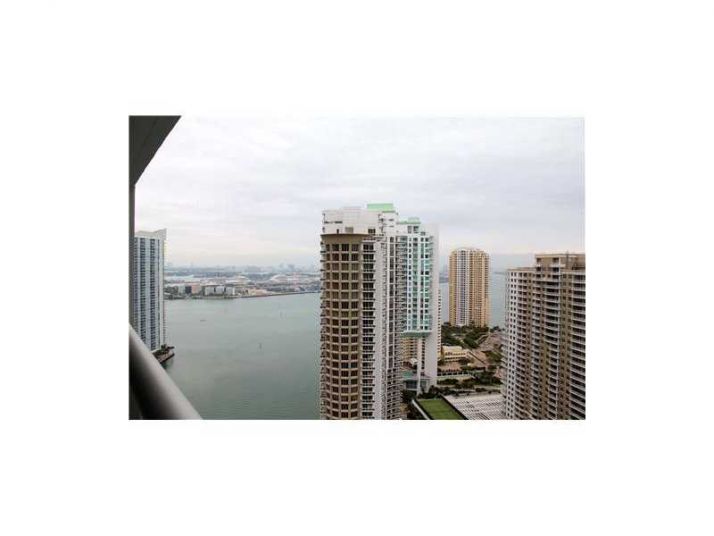475 BRICKELL AV # 3207, Miami, FL 33131