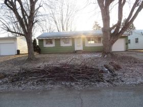 506 N Hendricks Ave, Marion, IN 46952