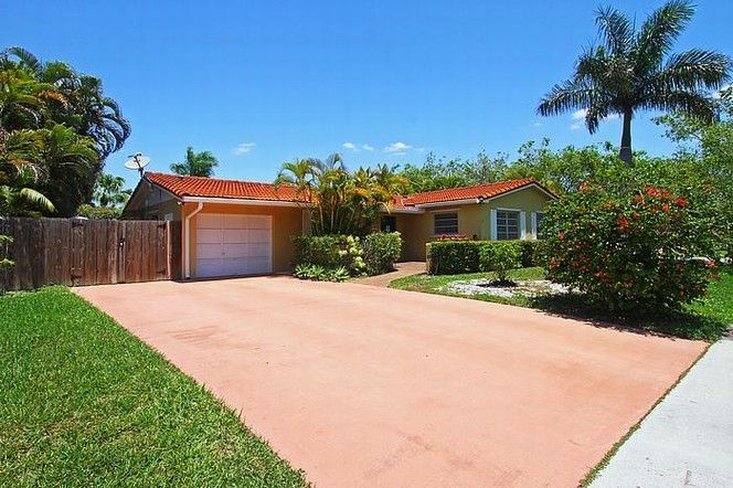 10607 SW 102 ST, Miami, FL 33176