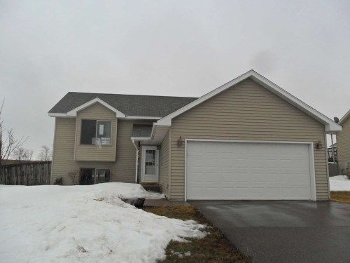 518 Mackenzie St, Somerset, WI 54025