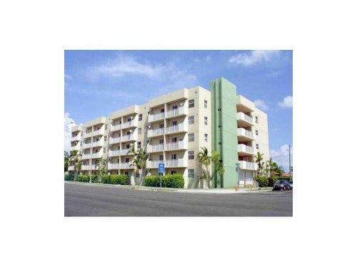 2575 SW 27 AV # 213, Miami, FL 33133