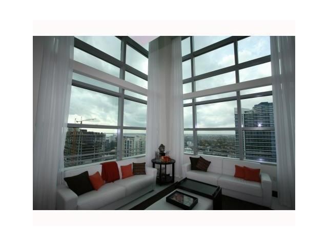 1395 BRICKELL AV # 3404, Miami, FL 33131