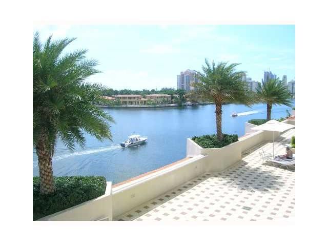 20191 E COUNTRY CLUB DR # 507, Miami, FL 33180