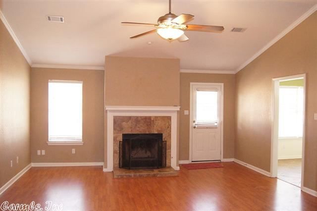 2107 Cherry Crossing, Benton, AR 72015