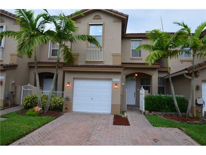 6356 SW 165 PL # 6356, Miami, FL 33193