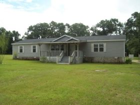 236 Gene St, Willacoochee, GA 31650