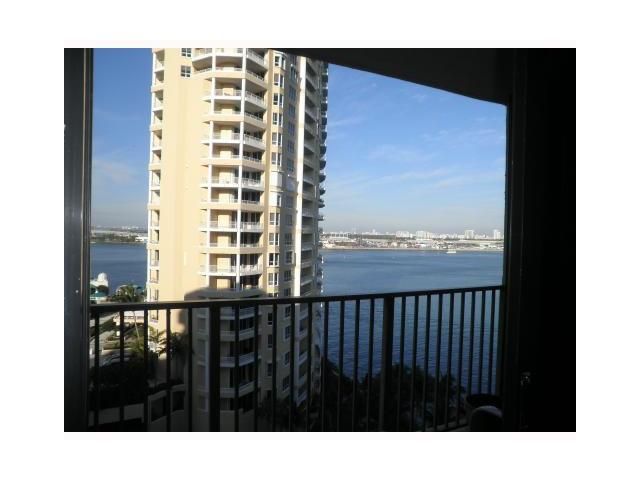 540 BRICKELL KEY DR # 1024, Miami, FL 33131