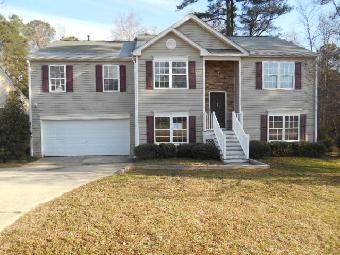 537 Dogwood Creek Pl, Fuquay Varina, NC 27526
