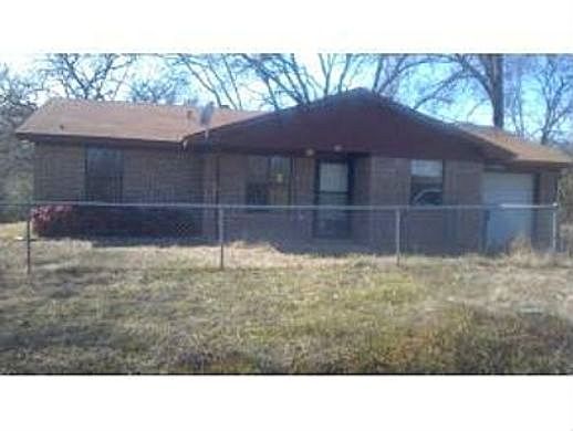 S Ninth Street, Clayton, OK 74536