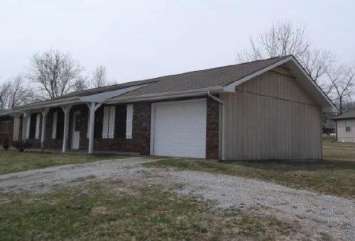 601 E Pamela Dr, West Plains, MO 65775