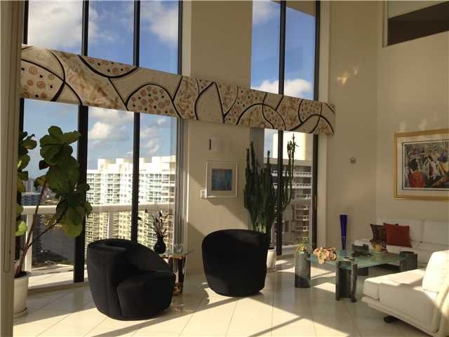 20185 E COUNTRY CLUB DR # TS-6, Miami, FL 33180