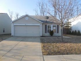 8951 Poppy Lane, Indianapolis, IN 46231