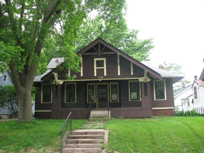 3718 4th Street, Des Moines, IA 50313