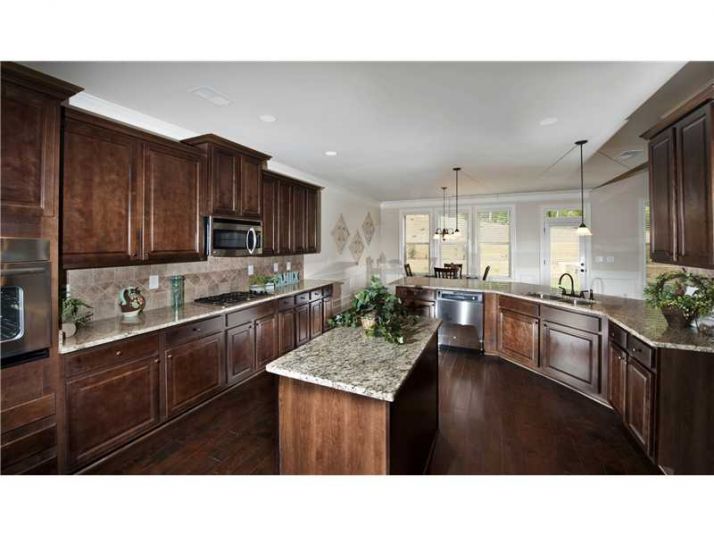 2730 Veltre Terrace, Atlanta, GA 30311