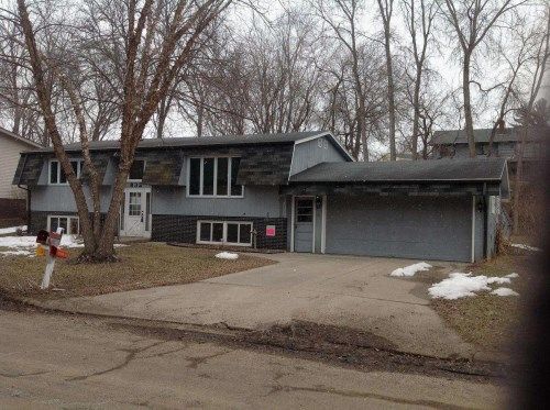 832 Hickory Ln, Winona, MN 55987