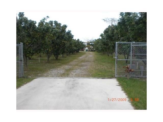 35501 SW 214 AV, Homestead, FL 33034