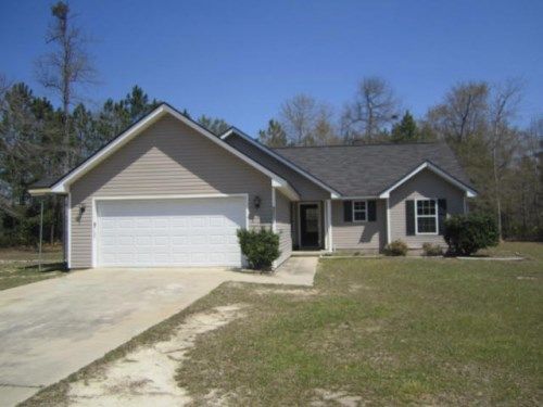 103 Laura Ln, Springfield, GA 31329