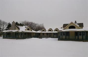 2s074 Willow Creek Dr, Elburn, IL 60119