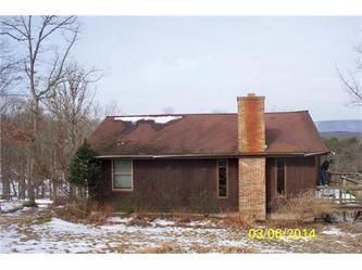 47 Circling Hawk Ln, Berkeley Springs, WV 25411