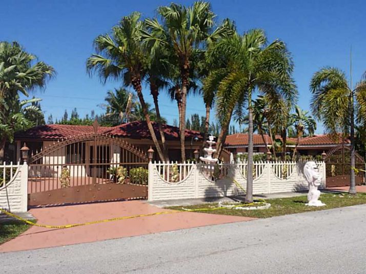 410 SW 136 PL, Miami, FL 33184