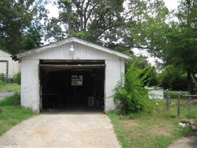 801 Lillian, Benton, AR 72015