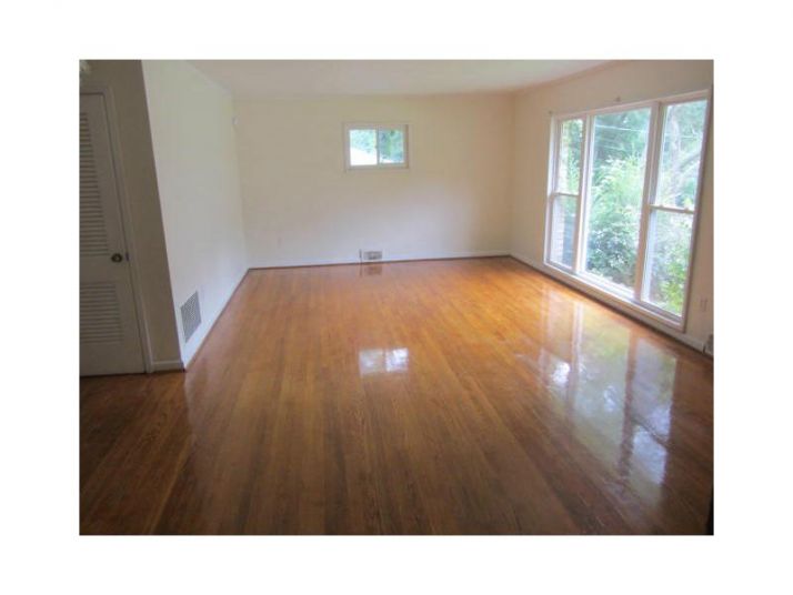 1260 Shore Drive, Atlanta, GA 30311