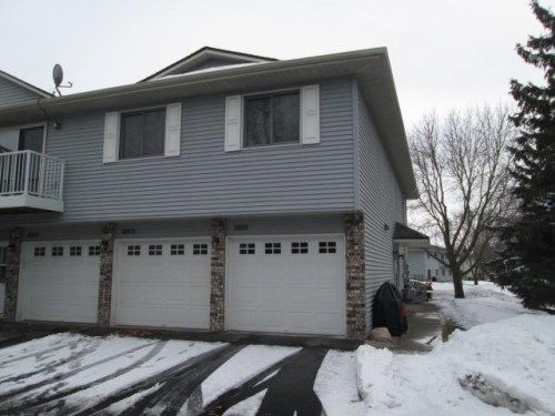 1003 Pond View Ct, Saint Paul, MN 55127