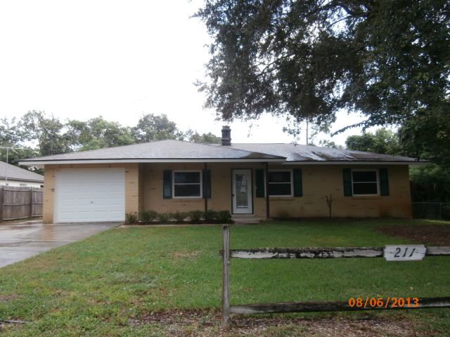 211 Linda Vista St, Debary, FL 32713
