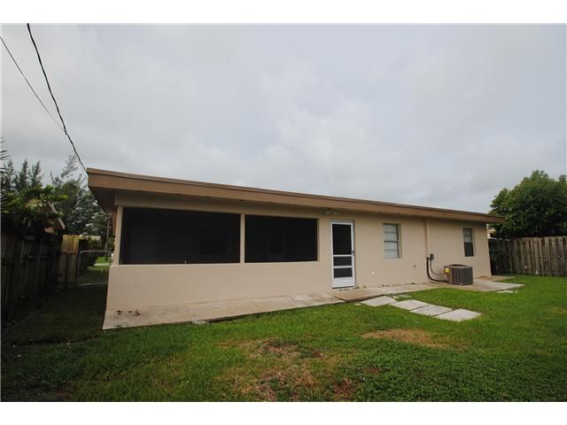 6561 NW 21ST ST, Fort Lauderdale, FL 33313