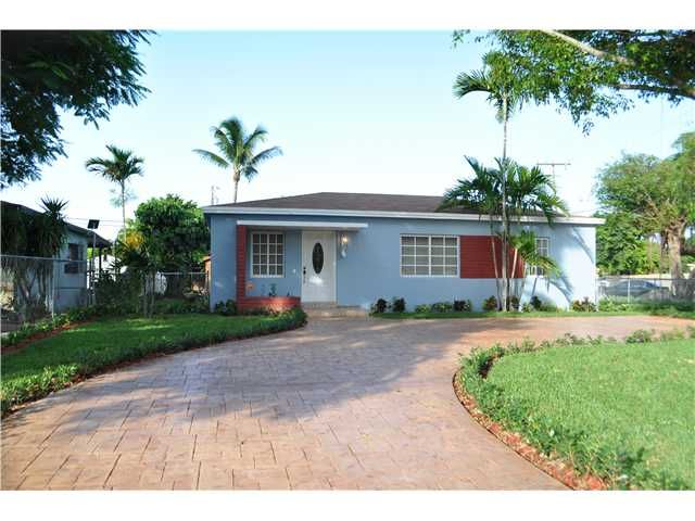 3525 SW 75 AV, Miami, FL 33155