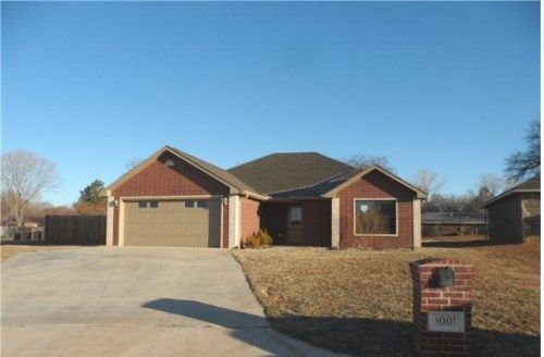 1001 Crozier St, Perkins, OK 74059
