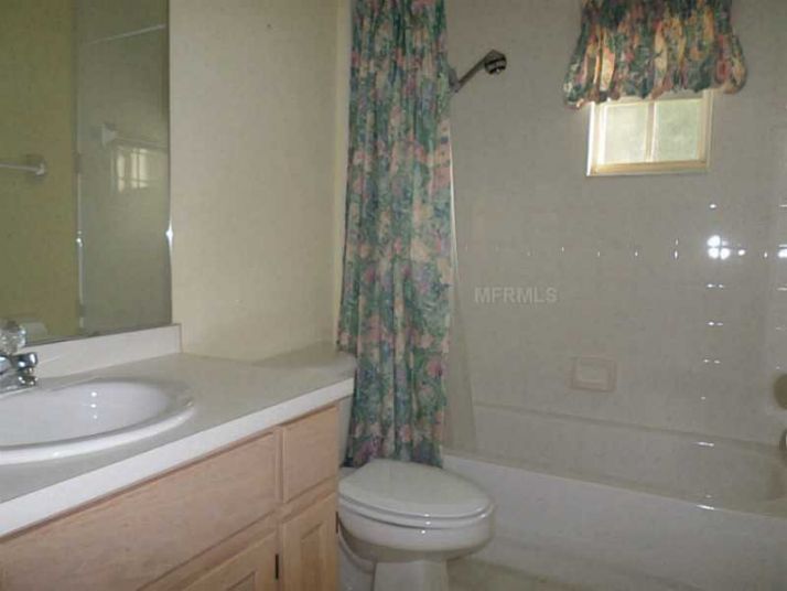 525 Blossomwood Drive, Debary, FL 32713