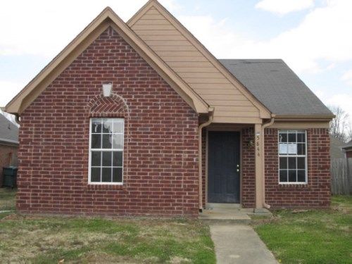 5844 Alexandria Ln, Southaven, MS 38671