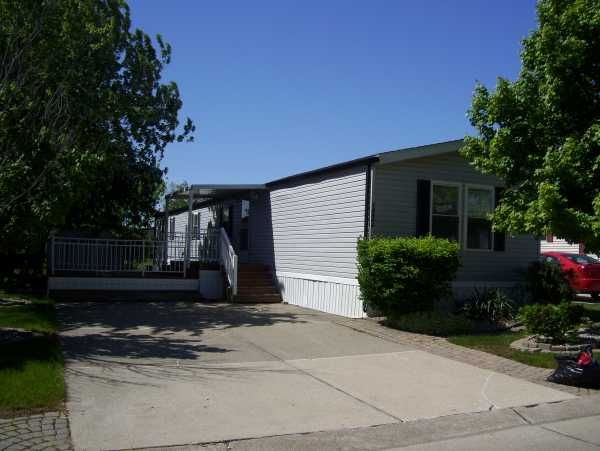 14444 Bronte Dr. S. Lot#366, Utica, MI 48315