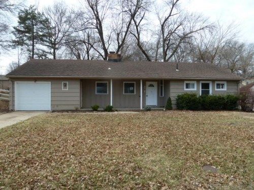 4731 W 78th St, Prairie Village, KS 66208