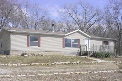 41 N Shady Cir, Lacygne, KS 66040