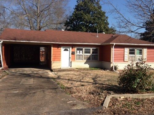 622 S Hickory St, Aberdeen, MS 39730