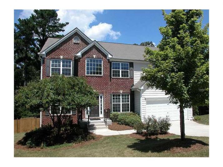 2758 Glenlocke Circle, Atlanta, GA 30318