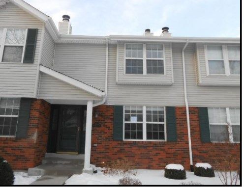 1752 N Wisteria Dr Unit #4, Saint Charles, MO 63303