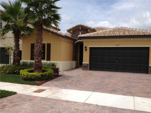 4316 SW 164, Miami, FL 33185