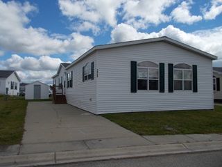 58782 Meadow Creek Blvd, New Haven, MI 48048